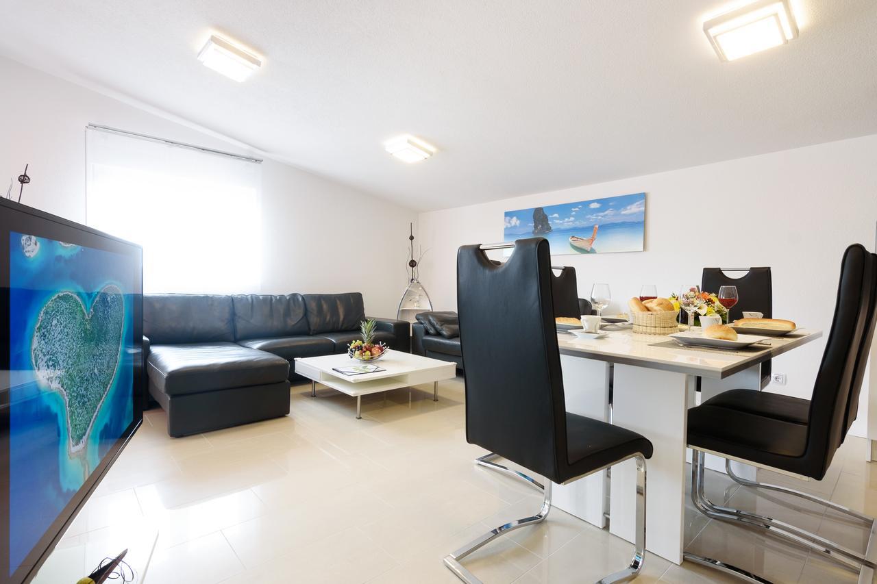 Studio Apartment Maslina Gornji Karin Exterior foto