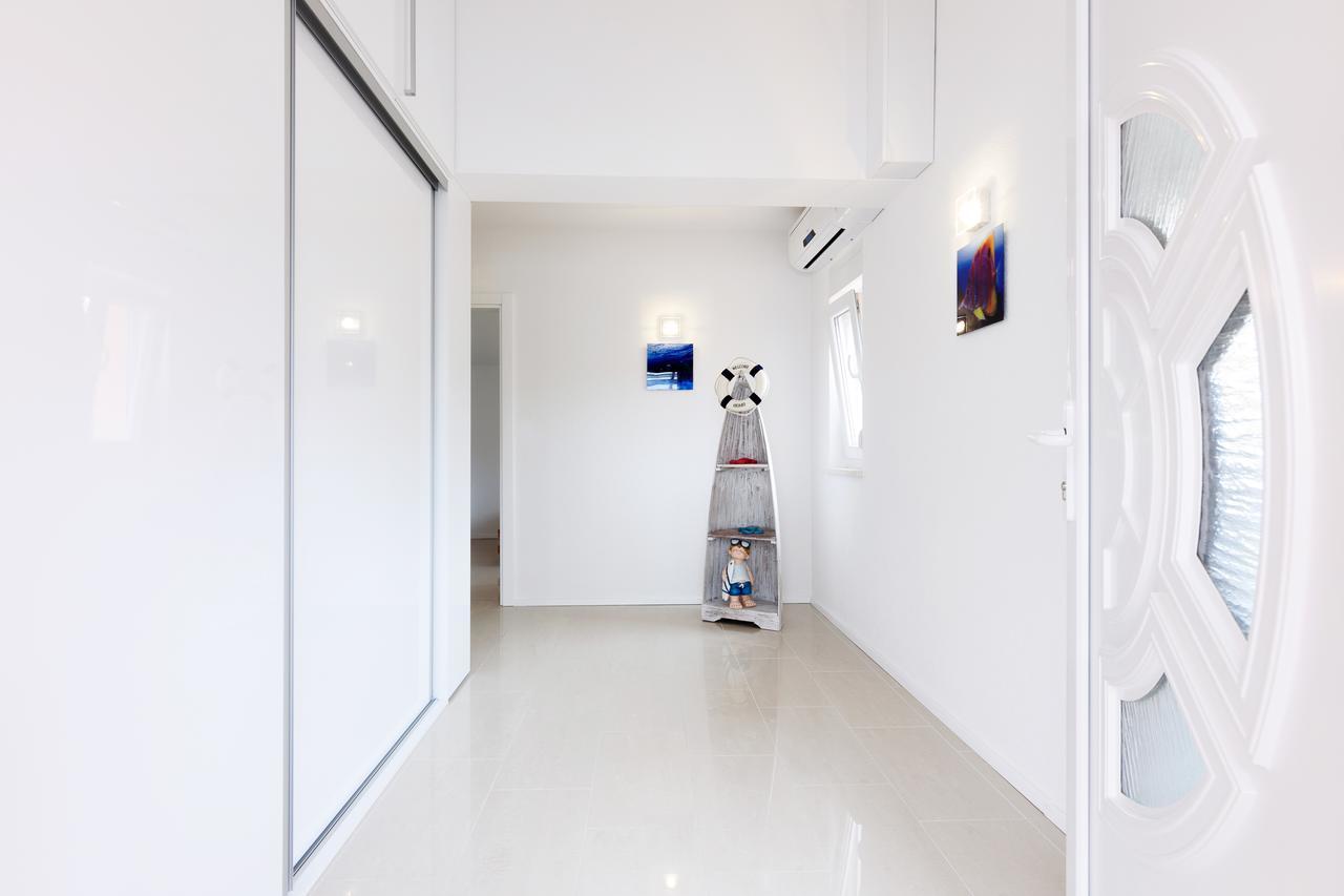 Studio Apartment Maslina Gornji Karin Zimmer foto