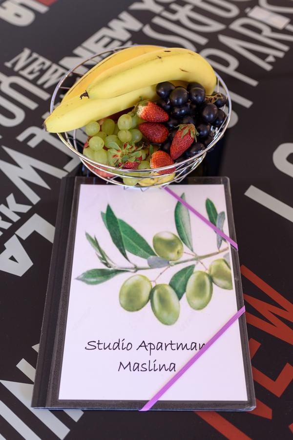 Studio Apartment Maslina Gornji Karin Zimmer foto